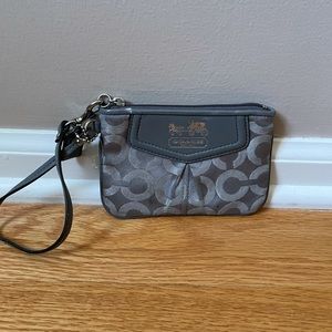 Coach wristlet never used